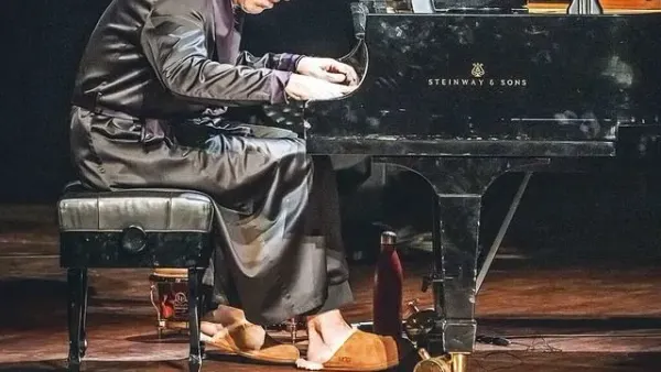 CHILLY GONZALES | Halle de la Machine