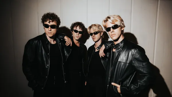 OFENBACH : CLONED (live) | Le Bikini