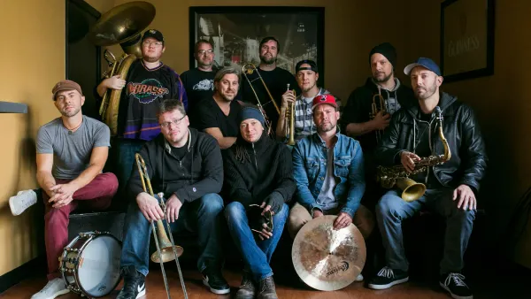 YOUNGBLOOD BRASS BAND | Le Bikini