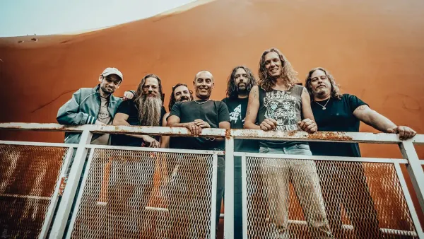 Monkeys On Mars | Le Metronum